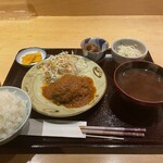 ご飯屋 おかだしょうてん - 