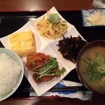 串かつ おばんざい とんとん - おばんざい定食