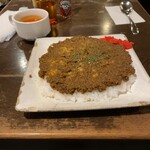 カフェ・ハイチ - 大盛です。ライスに高さが無いので量はそんなに多くありません。