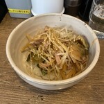 Ramen Kumahachi - 欲張り丼。ワイにピッタリの名前