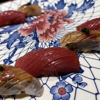 鮨 無垢/鮨 白銀 - 