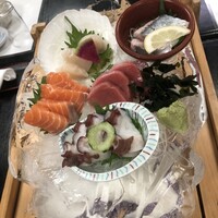 海鮮家 はこだて 本店 - 【流氷物語】　全8品 　～主要の海鮮総ざらい～＋１５００円　で飲み放題（5,000円/1人）
                    