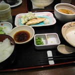 レストラン 庄屋 - 焼魚豚汁定食1092円