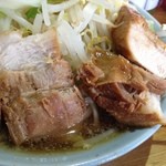 ラーメン髭 - チャーシューメンの肉 2013 11.23