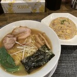 真心ラーメン竹 - 半チャーハンセット