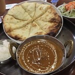 ニューニサン - チキンカレー&チーズナン