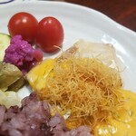 キッチン ブルー グローブ - 残りの真鱈ポワレ、備え付け野菜