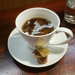 キッチン ブルー グローブ - ミルクを入れます