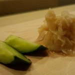 寿司処 黒杉 - ガリと胡瓜