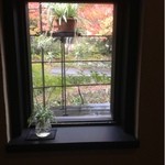 千代乃庵 - 店内の窓から