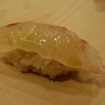 寿司処 黒杉 - 握り 昆布〆 鯛