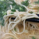 ラーメン暖暮 - ストレート細麺！