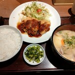 Miduma Ya - 日替りランチ　チキンカツと豚汁ランチ