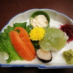 法師温泉 長寿館 - 手前の海苔で巻いてあるのが鯰