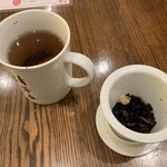 菜香新館 - 白桃烏龍茶(本当に桃の香りがした)