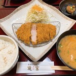 宮古島とんかつ 琉宮 - 