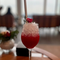 ザ タヴァン グリル＆ラウンジ - 