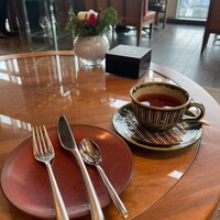 ザ タヴァン グリル＆ラウンジ - 