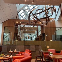 ザ タヴァン グリル＆ラウンジ - 