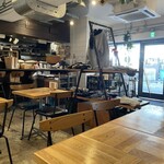 REISM STAND - 店内
