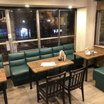 大衆酒場 青空 - 2階席　4名テーブル×２　6名テーブル