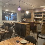 おばんざいCAL BAR - テーブル席