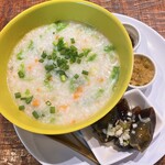 海南チキンライス 夢飯 - 野菜粥、ピータン