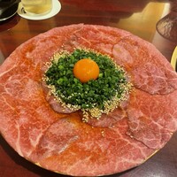 肉の匠 将泰庵 神田店 - ユッケ