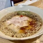 麺処茶房　福 - 燻製薫る熟成醤油ラーメン880円