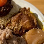 吉田カレー  - 松阪ポークもも煮込み