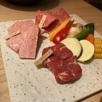 個室焼肉 さんびょうし 別邸 - 