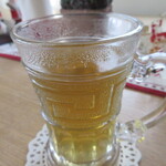 くすり&カフェ Patio - 健康ブレンド茶100円は、四健麗茶という、グアバや桑などの5種類の茶葉のブレンドです。