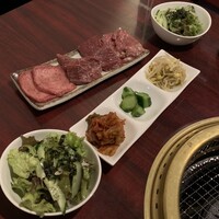 焼肉ギュウミー - 