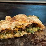 カポルカ - 重ね焼きタイプで、少しキャベツも入っててネギ以外の野菜の甘さもプラスされておいしい( ˶´⚰︎`˵ )