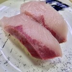 回転寿司 みさき - 「寒ぶり」＠270