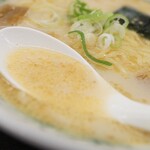日高屋 - スープ