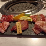 Yakiniku Tabehoudai Burakkuhoru - 