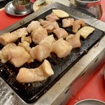 焼肉亀田 - ホルモン　ジュゥ