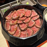 炭火和牛焼肉もうもう亭 広小路店 - もうもう亭牛まぶし