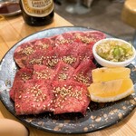 Yakiniku Horumon Nikunari - 