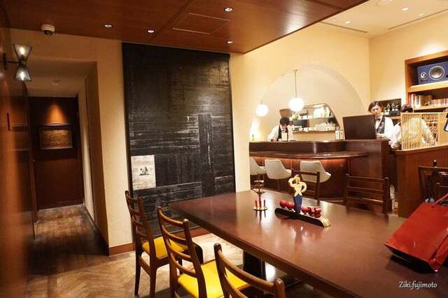 トニセンプロデュースの昭和感溢れる喫茶店「喫茶二十世紀」は トニセンプロデュースの昭和感溢れる喫茶店「喫茶二十世紀」は