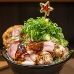 伝説のすた丼屋 - 料理写真:2023.12 豪快！オールスターツリーすた丼（1,990円）