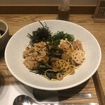 こなな - 山菜と鶏そぼろの醤油バターのパスタ