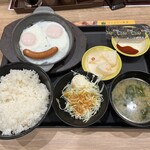 松のや - ソーセージエッグ定食　430円　R5.12.12