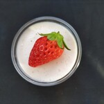 Hanai Farm - イチゴのパンナコッタ