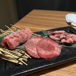 中目黒焼肉 登牛門 - 