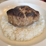 欧風カレーKEN - 肉肉しいハンバーグ