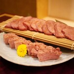 肉の匠 将泰庵 - この日はタンが主役！