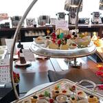 ベイクオーレ - ピンチョス、カプレーゼ