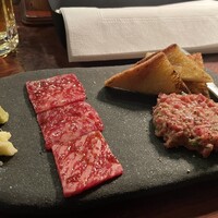 カルネジーオ イースト - 